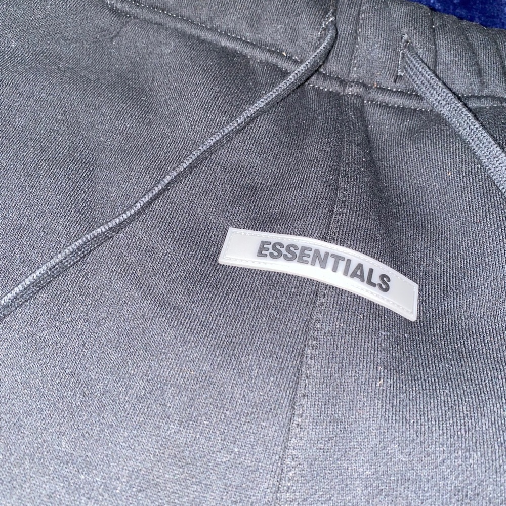 Fear of god FOG Essentials black short XS